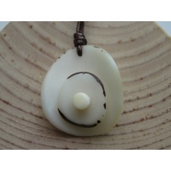 La Tagua Zaina Necklace wit Tagua